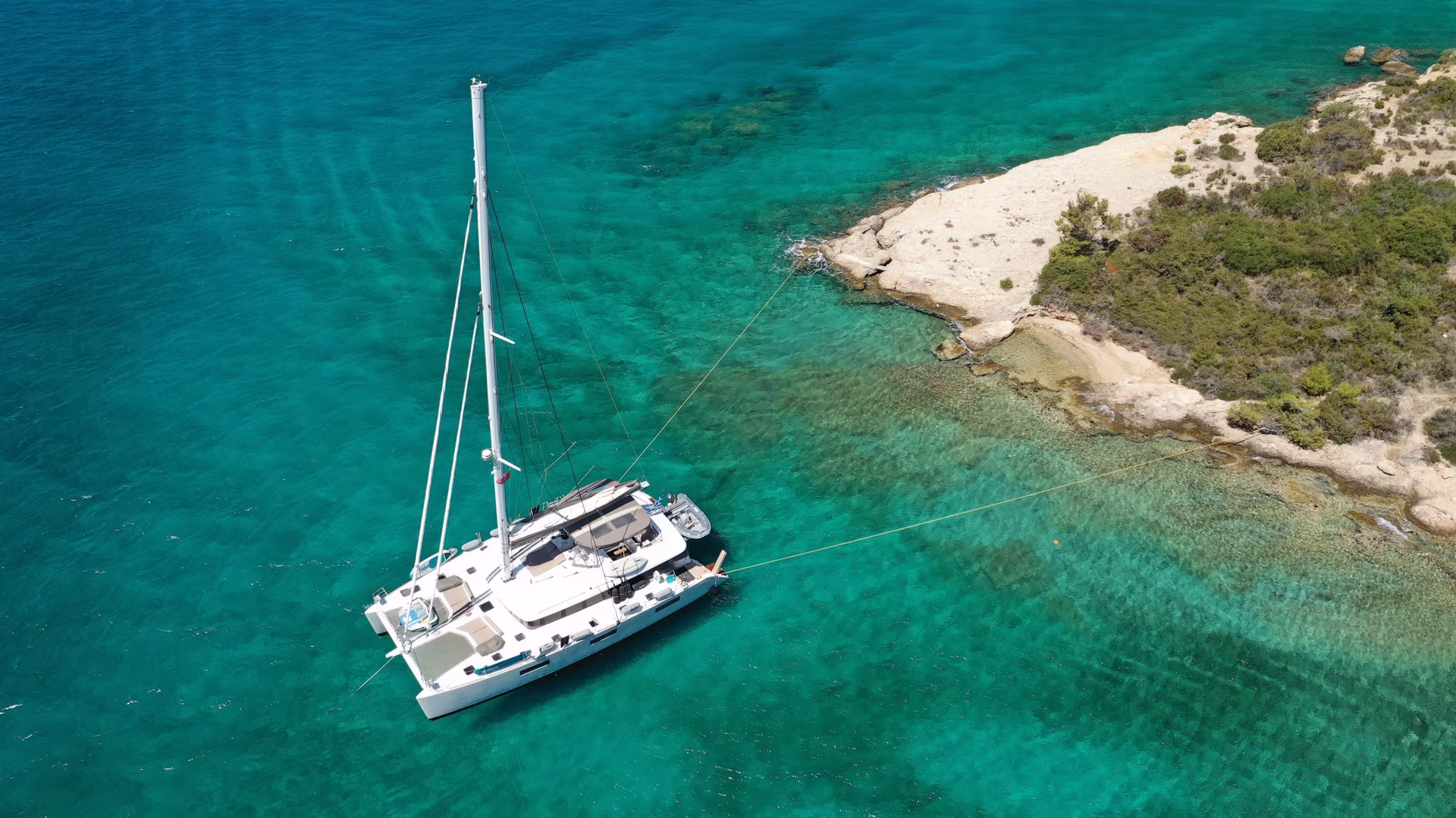 Vela y yoga en la Isla de la Belleza